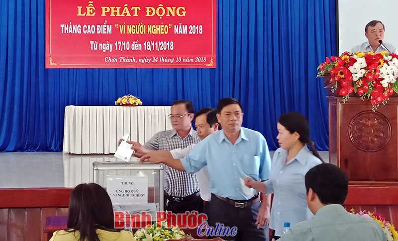 Chơn Thành phát động Tháng cao điểm Vì người nghèo