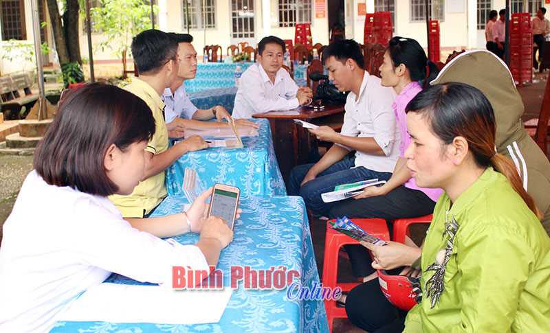 Phú Riềng mở phiên giao dịch việc làm