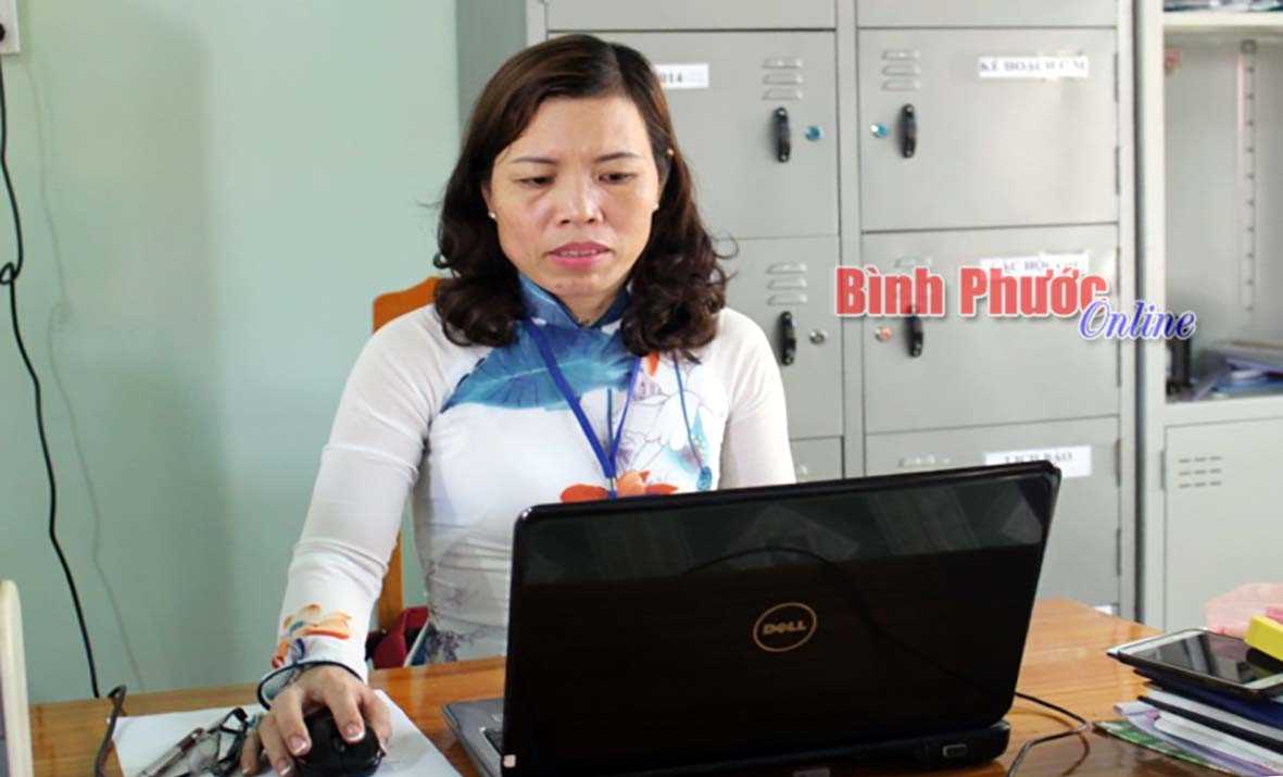 V&igrave; sự nghiệp gi&aacute;o dục