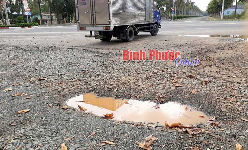 “Ổ voi” vẫn chưa được khắc phục