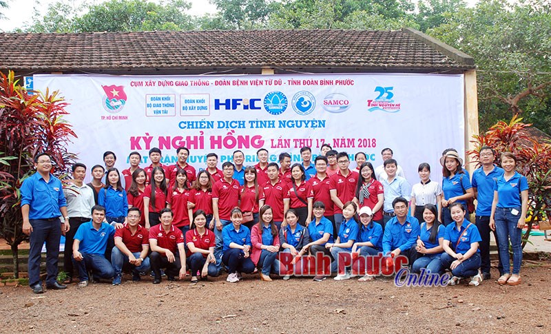 Thanh niên Bình Phước xung kích tình nguyện
