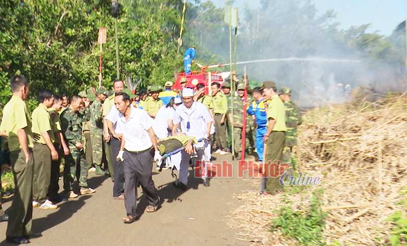 Bù Gia Mập diễn tập chữa cháy rừng 
