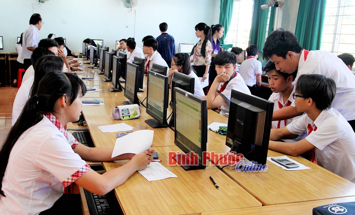 &ldquo;Con người điện tử&rdquo; l&agrave; yếu tố quan trọng nhất