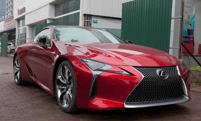 Người Việt bỏ hơn 900 triệu USD nhập 40.000 ôtô trong 9 tháng