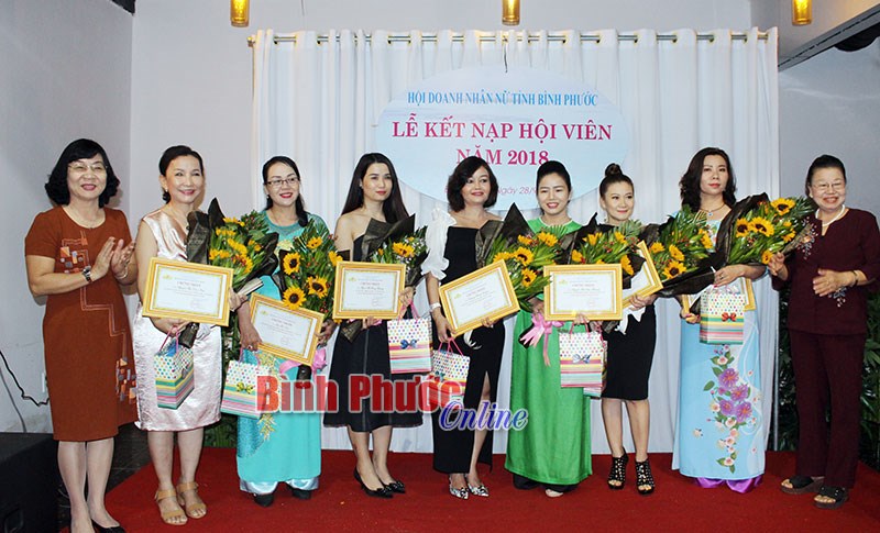 Hội Doanh nhân nữ tỉnh kết nạp 44 hội viên