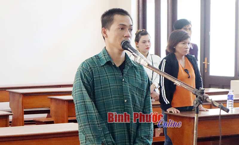 Giết người &ldquo;ngủ nhờ&rdquo;, nam thanh ni&ecirc;n l&atilde;nh 17 năm t&ugrave;