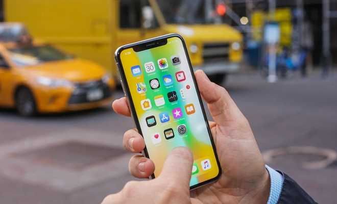 iPhone X và MacBook Pro bị lỗi phần cứng, Apple hứa sửa miễn phí