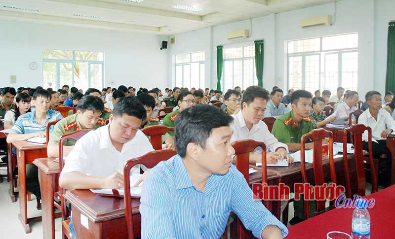 Khai giảng lớp cập nhật kiến thức cho 164 c&aacute;n bộ l&atilde;nh đạo, quản l&yacute;