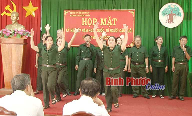 Bù Gia Mập: 460 người cao tuổi làm kinh tế giỏi