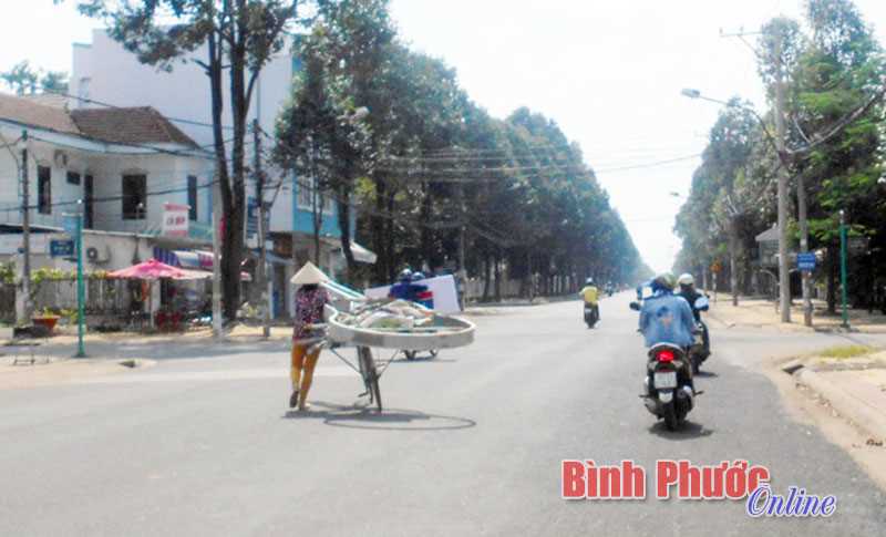 Đi lại như chỗ không người