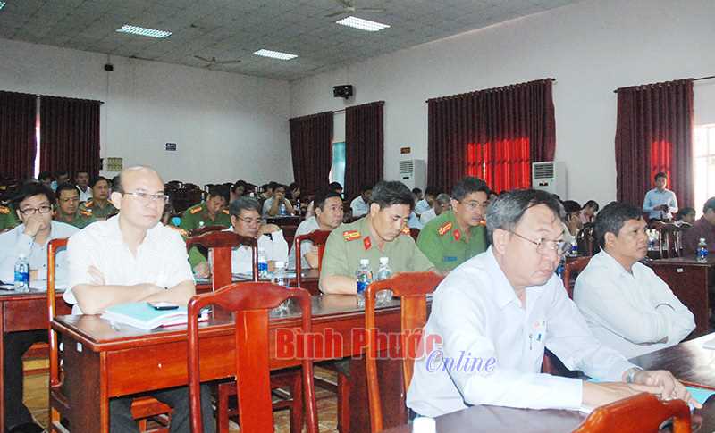 Phổ biến Bộ luật D&acirc;n sự 2015