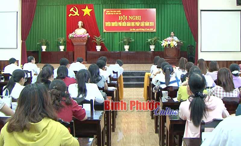 Hội nghị tuy&ecirc;n truyền, phổ biến, gi&aacute;o dục ph&aacute;p luật