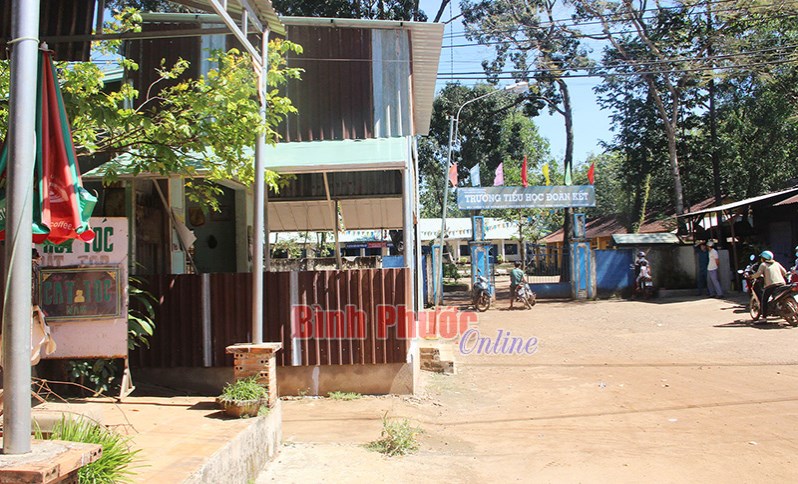 Sẽ cưỡng chế nếu kh&ocirc;ng tự th&aacute;o dỡ c&ocirc;ng tr&igrave;nh vi phạm