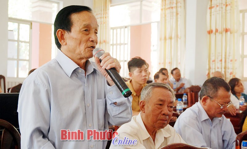 Đại biểu Quốc hội tiếp x&uacute;c cử tri sau kỳ họp thứ 6