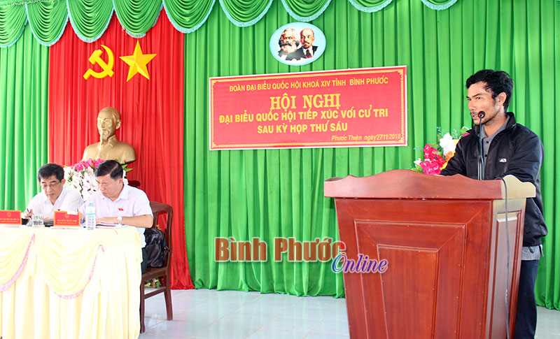 Đại biểu Quốc hội tiếp x&uacute;c cử tri huyện B&ugrave; Đốp