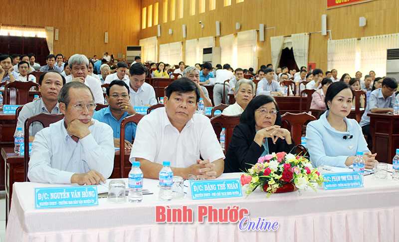 B&ugrave; Đốp th&ocirc;ng tin thời sự về cuộc c&aacute;ch mạng c&ocirc;ng nghiệp 4.0