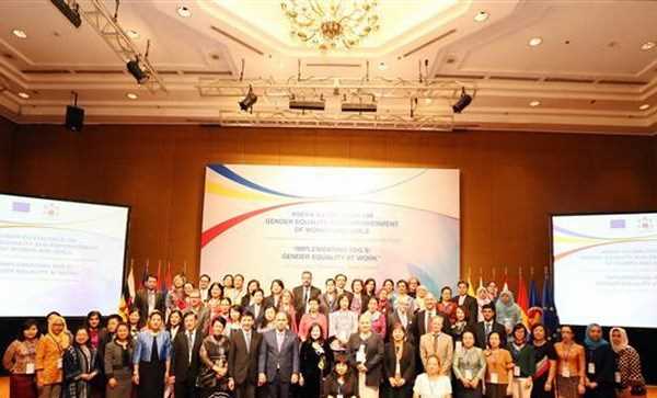 Đối thoại ASEAN-EU về b&igrave;nh đẳng giới, trao quyền cho phụ nữ v&agrave; trẻ g&aacute;i