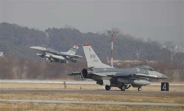 Hàn Quốc và Mỹ tìm giải pháp thay thế tập trận không quân chung