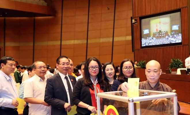 Nhất tr&iacute; cao việc giới thiệu Tổng B&iacute; thư giữ chức Chủ tịch nước