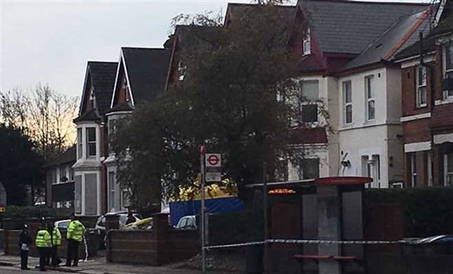 Anh bắt giữ đối tượng tình nghi trong vụ thiết bị nổ tự chế