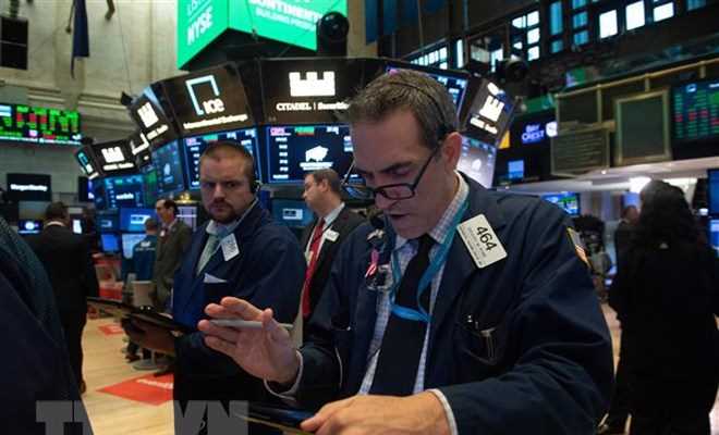 Nhiễu thông tin về thương chiến Mỹ-Trung, chứng khoán lao dốc