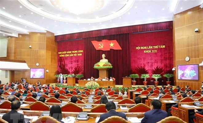 Hội nghị TW 8: Đẩy mạnh ph&aacute;t triển KT-XH, tăng cường x&acirc;y dựng Đảng