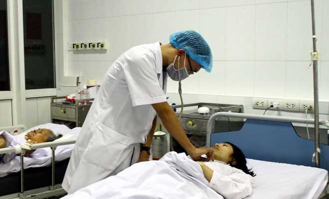 Đốt than để sưởi ấm, gia đình 4 người ở Nghệ An bị ngộ độc khí