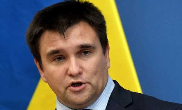 Ukraine kêu gọi NATO đưa ra 'câu trả lời toàn diện' đối với Nga