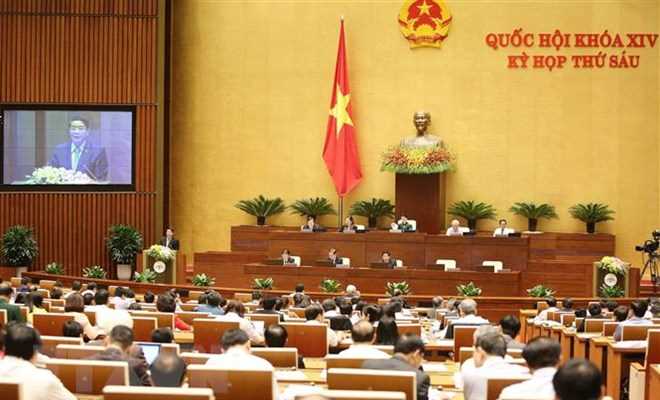 Nghe tr&igrave;nh dự kiến danh s&aacute;ch những người được lấy phiếu t&iacute;n nhiệm