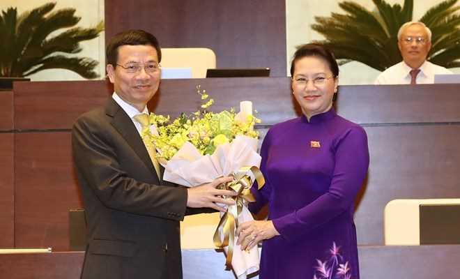 Quốc hội ph&ecirc; chuẩn bổ nhiệm Bộ trưởng Bộ Th&ocirc;ng tin v&agrave; Truyền th&ocirc;ng