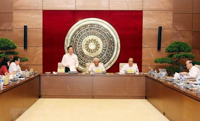 Phiên họp toàn thể lần thứ 14 Ủy ban Pháp luật của Quốc hội