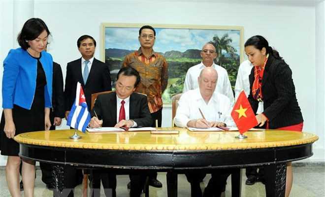 Bế mạc kỳ họp thứ 36 của Ủy ban Li&ecirc;n ch&iacute;nh phủ Việt Nam-Cuba