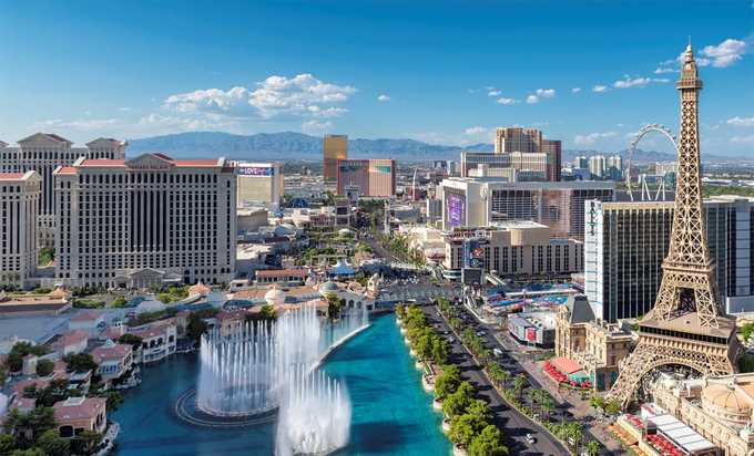 10 nơi để chiêm ngưỡng 'tháp Eiffel' mà không cần tới Pháp