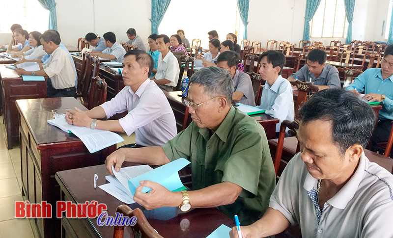 B&igrave;nh Long bồi dưỡng kiến thức quốc ph&ograve;ng - an ninh cho đối tượng 4