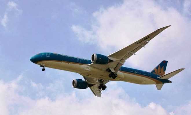 Vietnam Airlines tăng gần 1.800 chỗ chở cổ động viên xem trận bán kết