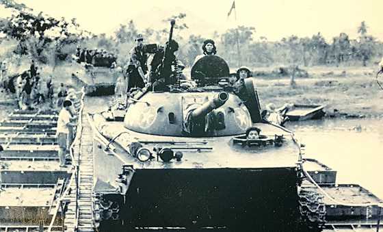 300 tư liệu, hiện vật qu&yacute; tại triển l&atilde;m kỷ niệm 40 năm chiến tranh bi&ecirc;n giới T&acirc;y Nam