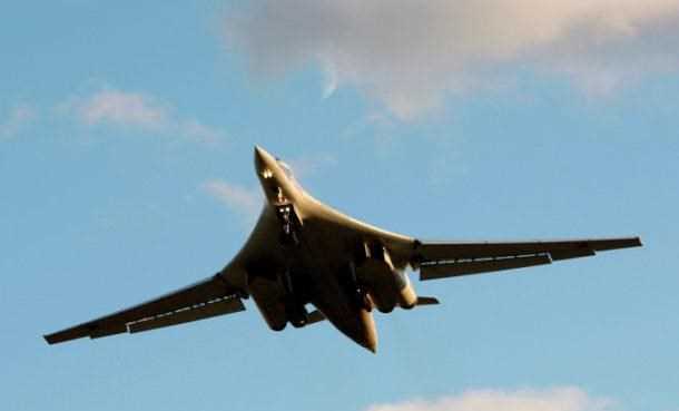 Máy bay ném bom chiến lược Nga tuần tra trên Biển Bắc và Biển Barents