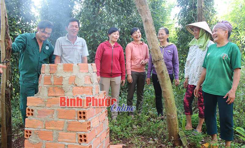 Lò đốt rác tại gia đình: Việc làm nhỏ - ý nghĩa lớn