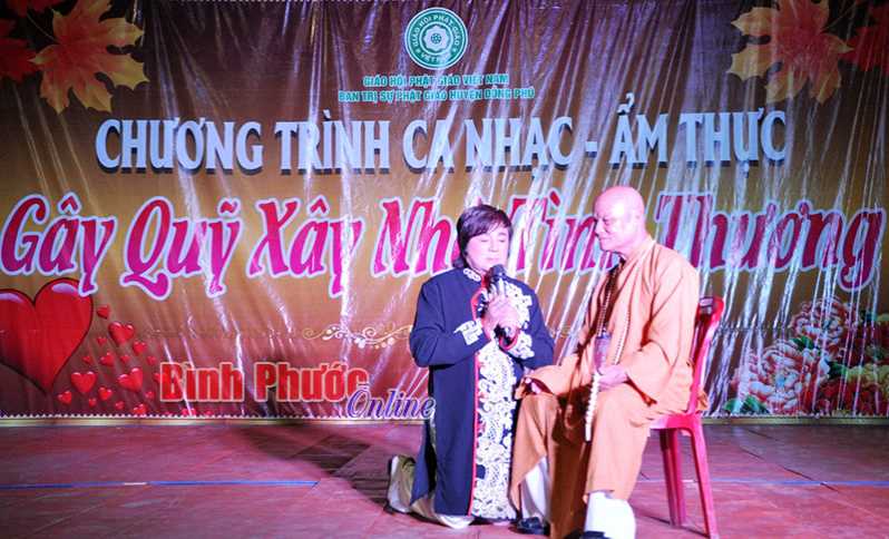 Đồng Ph&uacute; tổ chức chương tr&igrave;nh ca nhạc, ẩm thực g&acirc;y quỹ x&acirc;y nh&agrave; t&igrave;nh thương