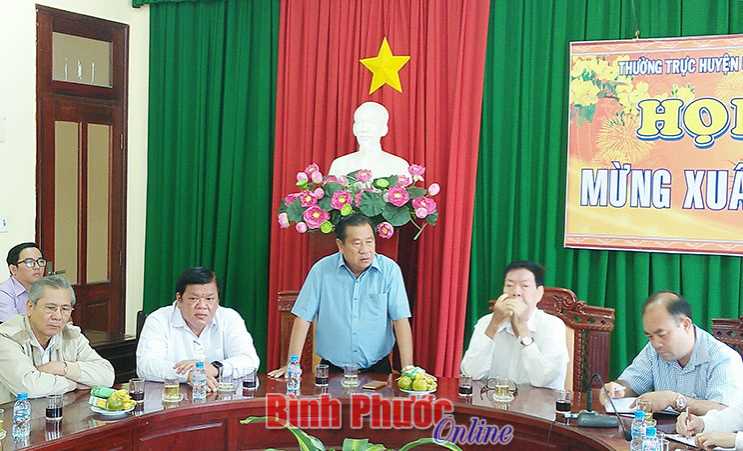 Chơn Thành họp mặt lãnh đạo tỉnh, huyện qua các thời kỳ