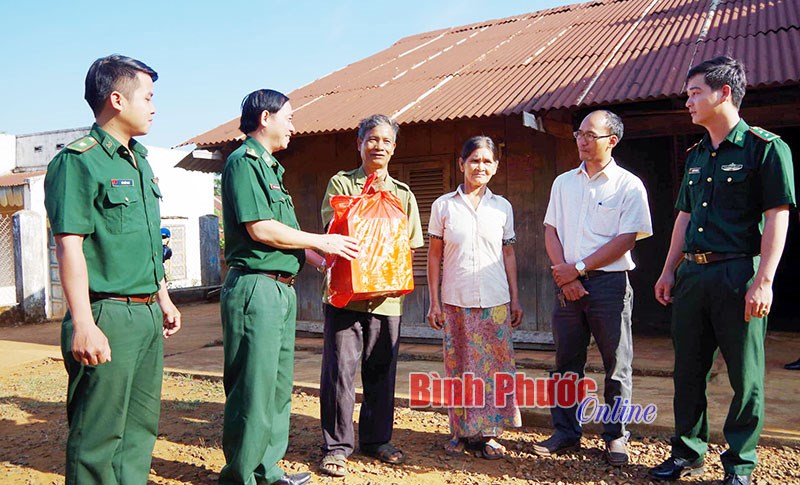 Ph&aacute;t huy vai tr&ograve; người c&oacute; uy t&iacute;n trong bảo vệ bi&ecirc;n giới