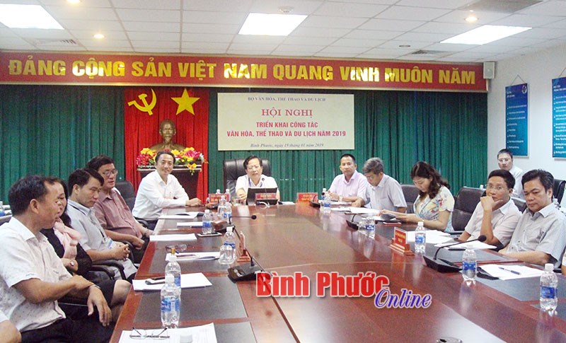 Hội nghị trực tuyến tổng kết ng&agrave;nh Văn h&oacute;a - Thể thao v&agrave; Du lịch