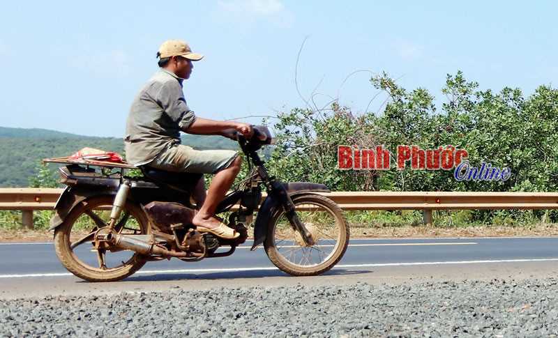 Thờ ơ với mũ bảo hiểm