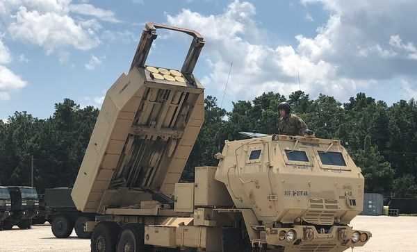 Ba Lan mua 20 hệ thống phóng rocket di động của Mỹ