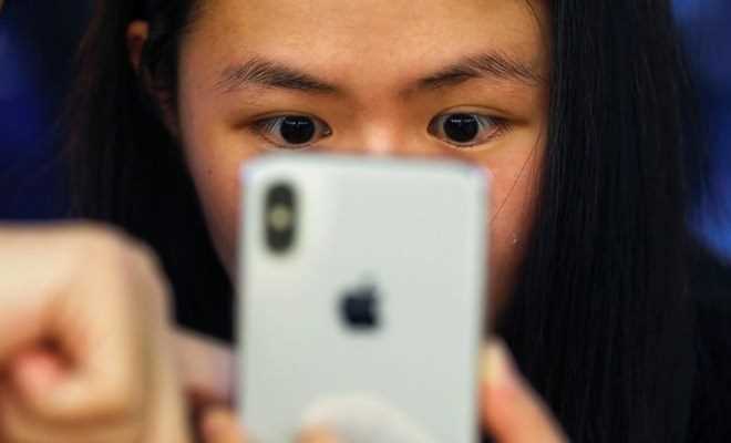 Doanh số iPhone của Apple tiếp tục giảm mạnh tại Trung Quốc