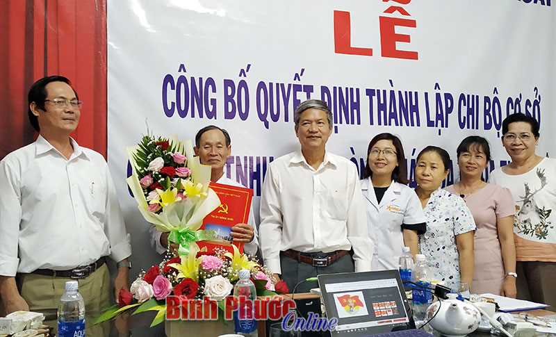 Đồng Xo&agrave;i th&agrave;nh lập chi bộ cơ sở doanh nghiệp tư nh&acirc;n
