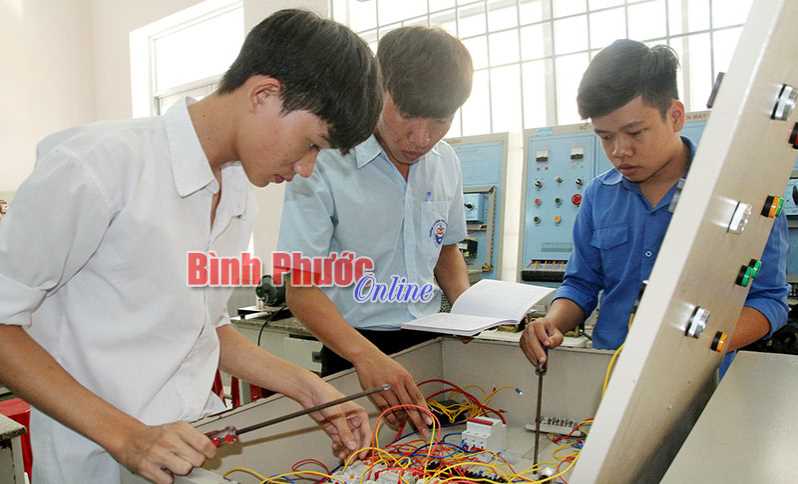 Phân luồng học sinh sau THCS: vì sao khó thực hiện? - Bài cuối