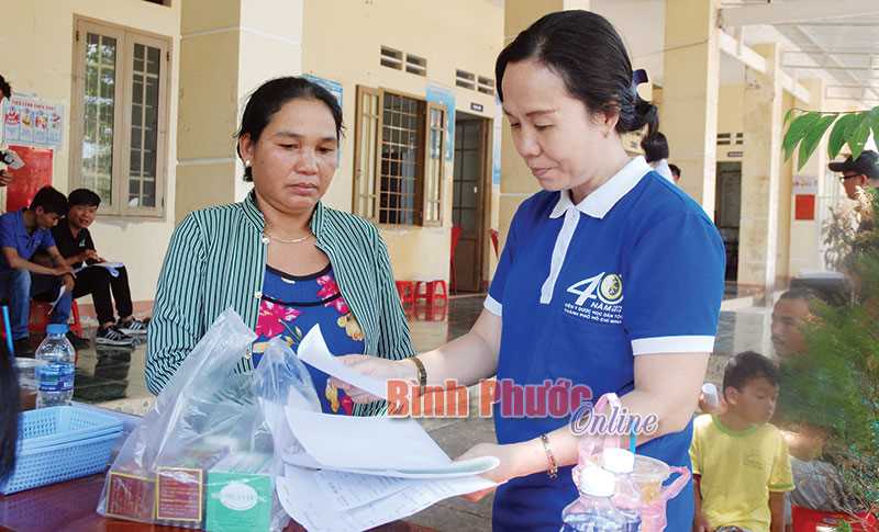 Đồng bào DTTS ở Lộc Phú còn thờ ơ với bệnh tật
