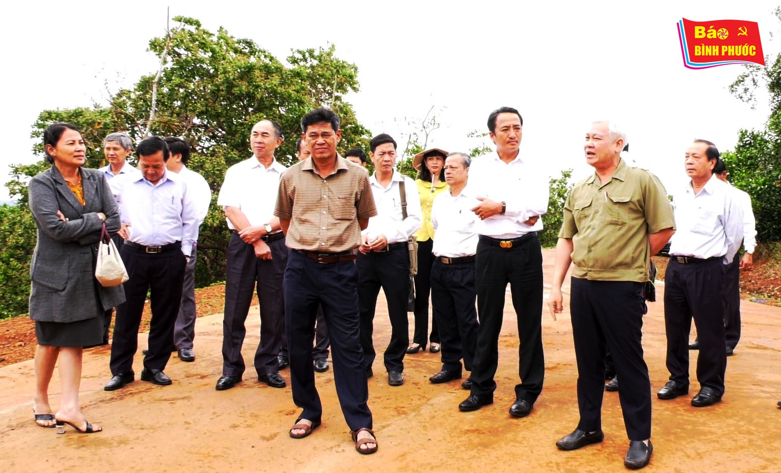 [Video] Bí thư Tỉnh ủy Nguyễn Văn Lợi: Lãnh đạo huyện, xã cần tới thăm vườn điều của nông dân