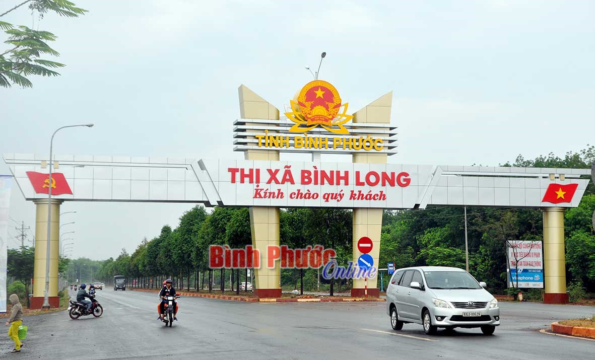 Sắc xu&acirc;n tr&ecirc;n qu&ecirc; hương B&igrave;nh Long anh h&ugrave;ng